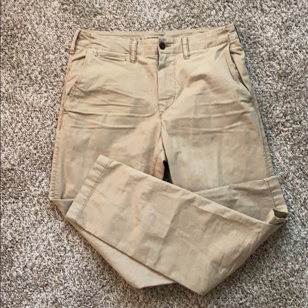 American Eagle mens khaki pants